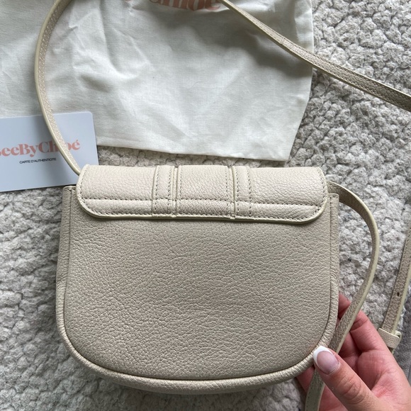 ❌ SOLD ❌ see by Chloe off white crossbody - Picture 3 of 4